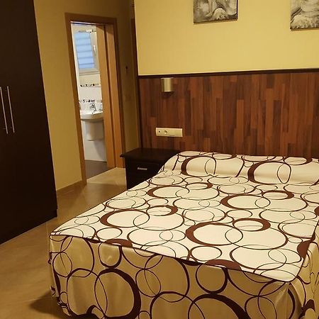 מאלגה Hostal Dona Manuela מראה חיצוני תמונה