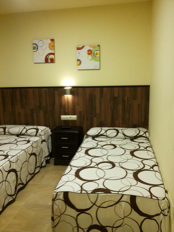 מאלגה Hostal Dona Manuela חדר תמונה