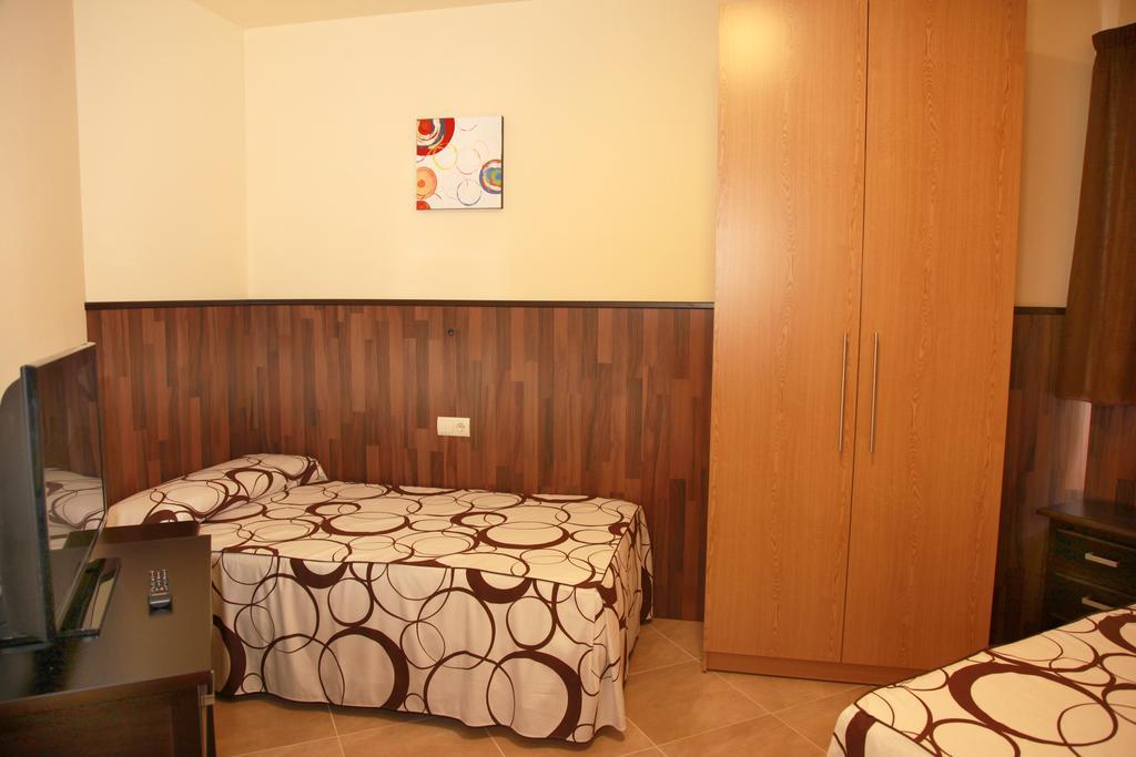 מאלגה Hostal Dona Manuela חדר תמונה